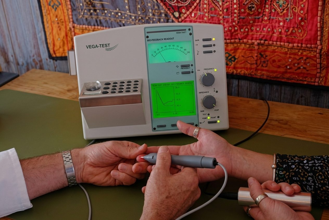 A VEGA bioresonance test in progress